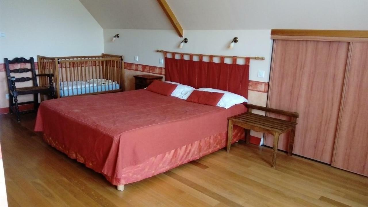 La Roche Bed & Breakfast Saint-Etienne-en-Cogles Eksteriør bilde