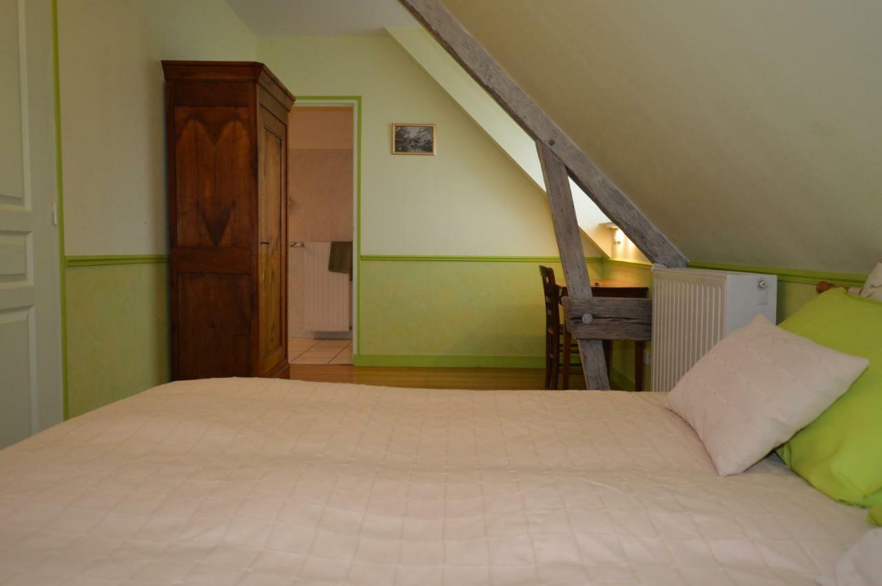 La Roche Bed & Breakfast Saint-Etienne-en-Cogles Eksteriør bilde