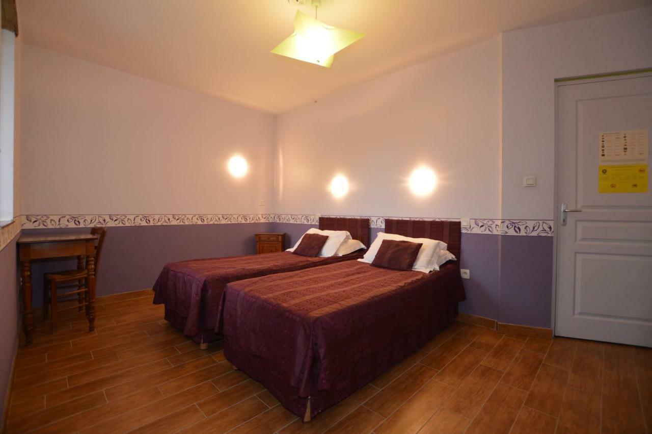 La Roche Bed & Breakfast Saint-Etienne-en-Cogles Eksteriør bilde